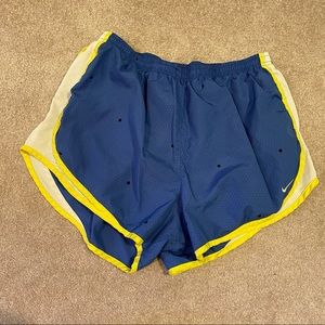 Women’s Nike Tempo Shorts